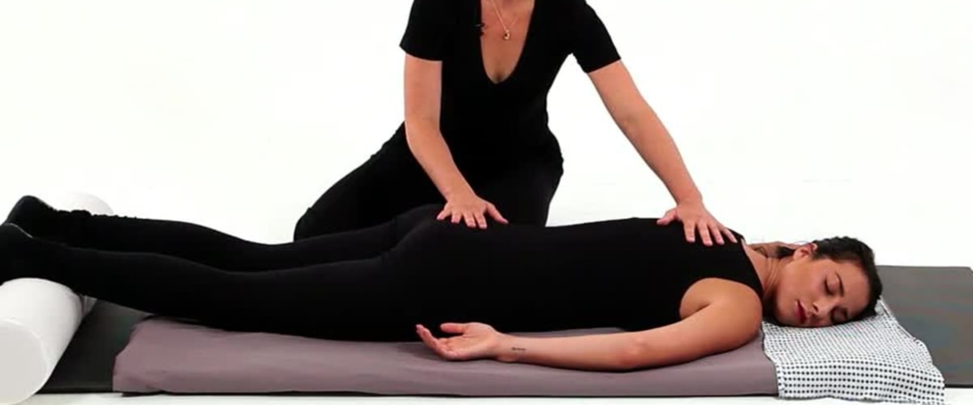 The Basics of Shiatsu Massage Therapy Techniques